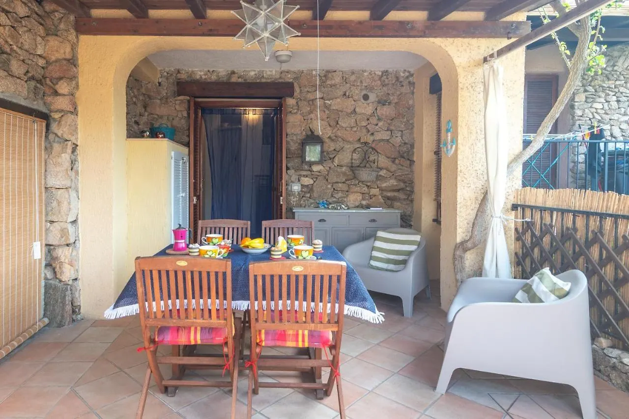 Giotto In Sardegna With Shared Pool - Happy Rentals Marinella