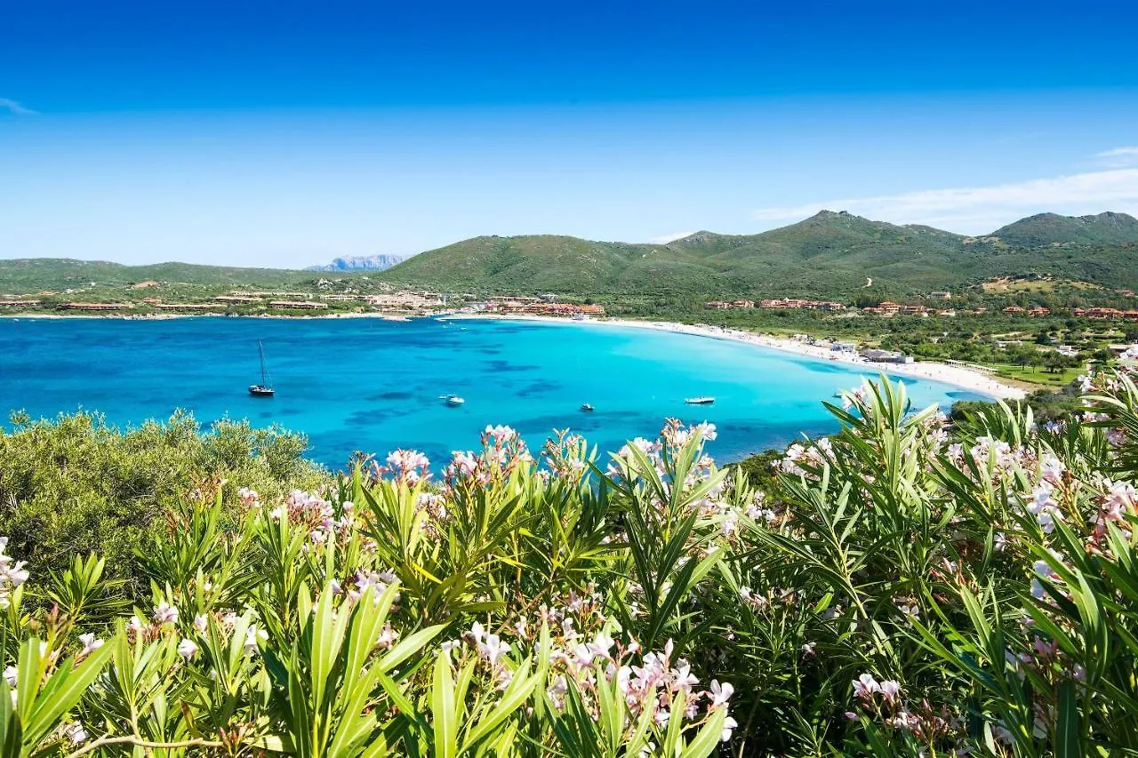 Giotto In Sardegna With Shared Pool - Happy Rentals Marinella  0*, Marinella (Sardinia)