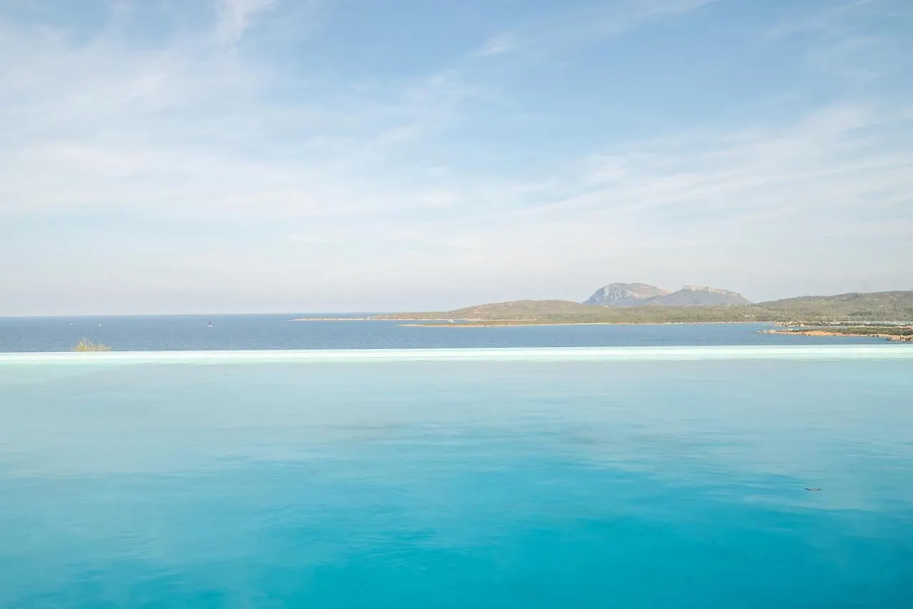 Giotto In Sardegna With Shared Pool - Happy Rentals Marinella  Itálie